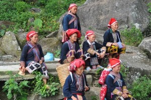 rekking Ta Phin village